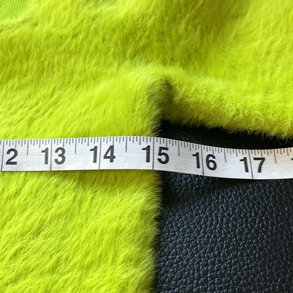 Aritzia Sunday Best Elsie Sweater Gleeful Green Sweetheart Neck Stretch Sz M - Picture 10 of 11